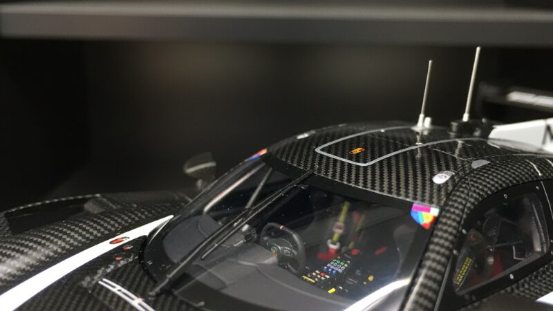 究極のディテール「スパーク」の魅力とは