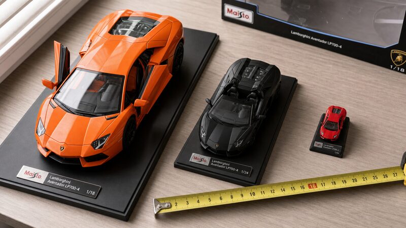 マイスト アヴェンタドールの1/18・1/24・1/64スケール比較